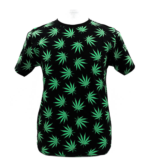 Polera Negra Hojas Cannabis